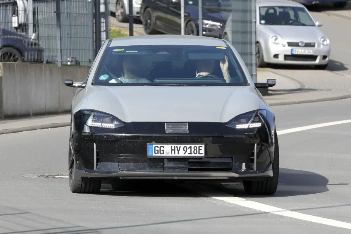 Hyundai Ioniq 6 N, l’elettrica ad alte prestazioni con 641 Cv [Foto Spia] (6)