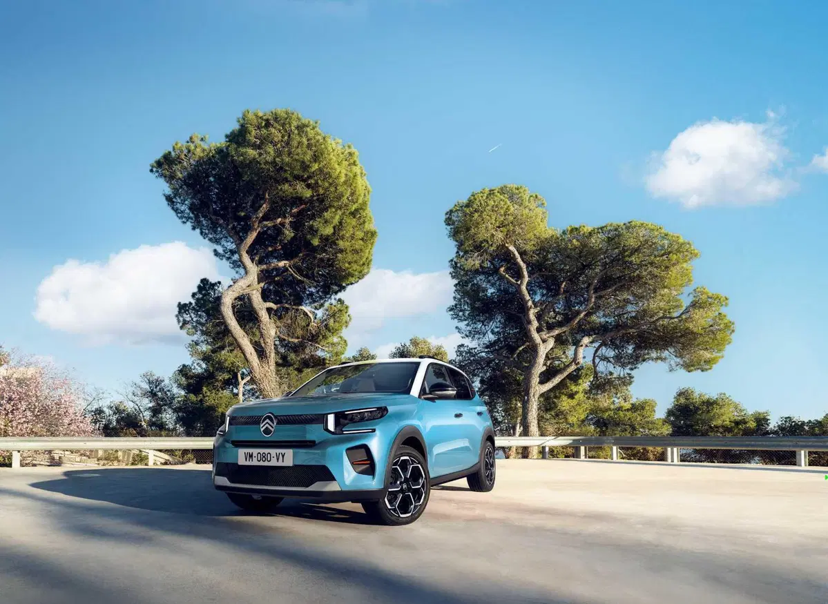Citroen C3 2024: debutta la nuova variante a benzina, ecco il prezzo (2)
