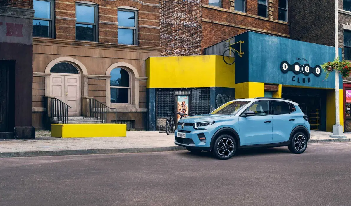 Citroen C3 2024: debutta la nuova variante a benzina, ecco il prezzo (7)