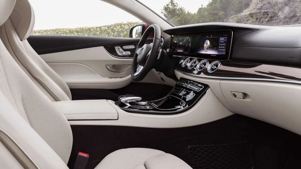 Mercedes-Benz Classe E Coupé 220 d 4Matic Premium (10)