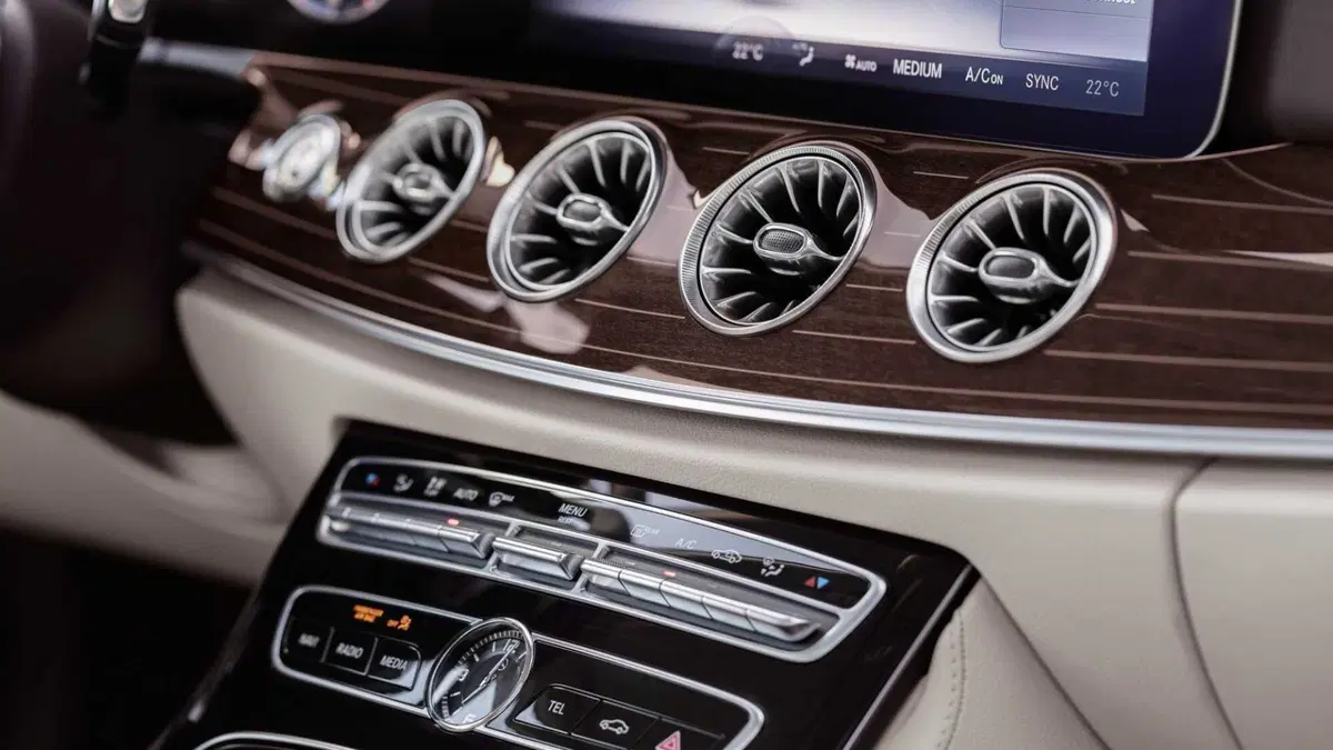 Mercedes-Benz Classe E Coupé 220 d 4Matic Premium (11)