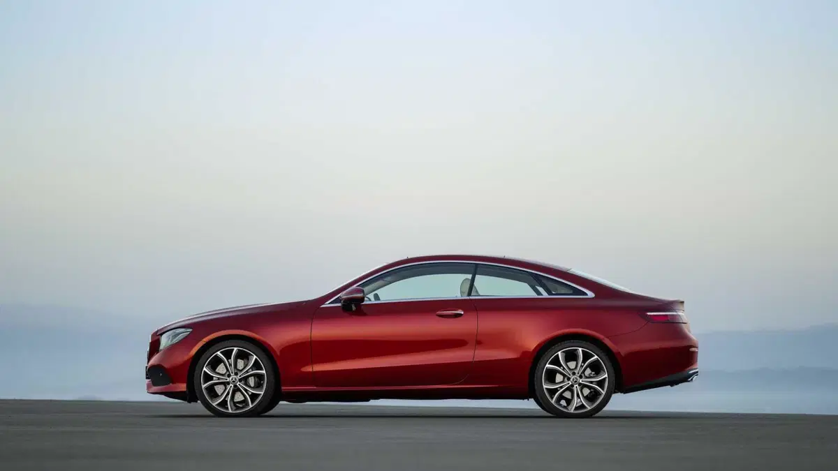 Mercedes-Benz Classe E Coupé 220 d 4Matic Premium (4)