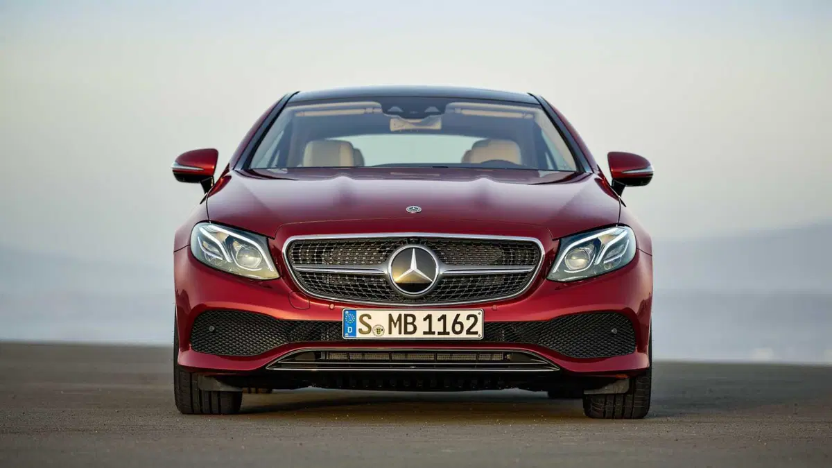 Mercedes-Benz Classe E Coupé 220 d 4Matic Premium (2)