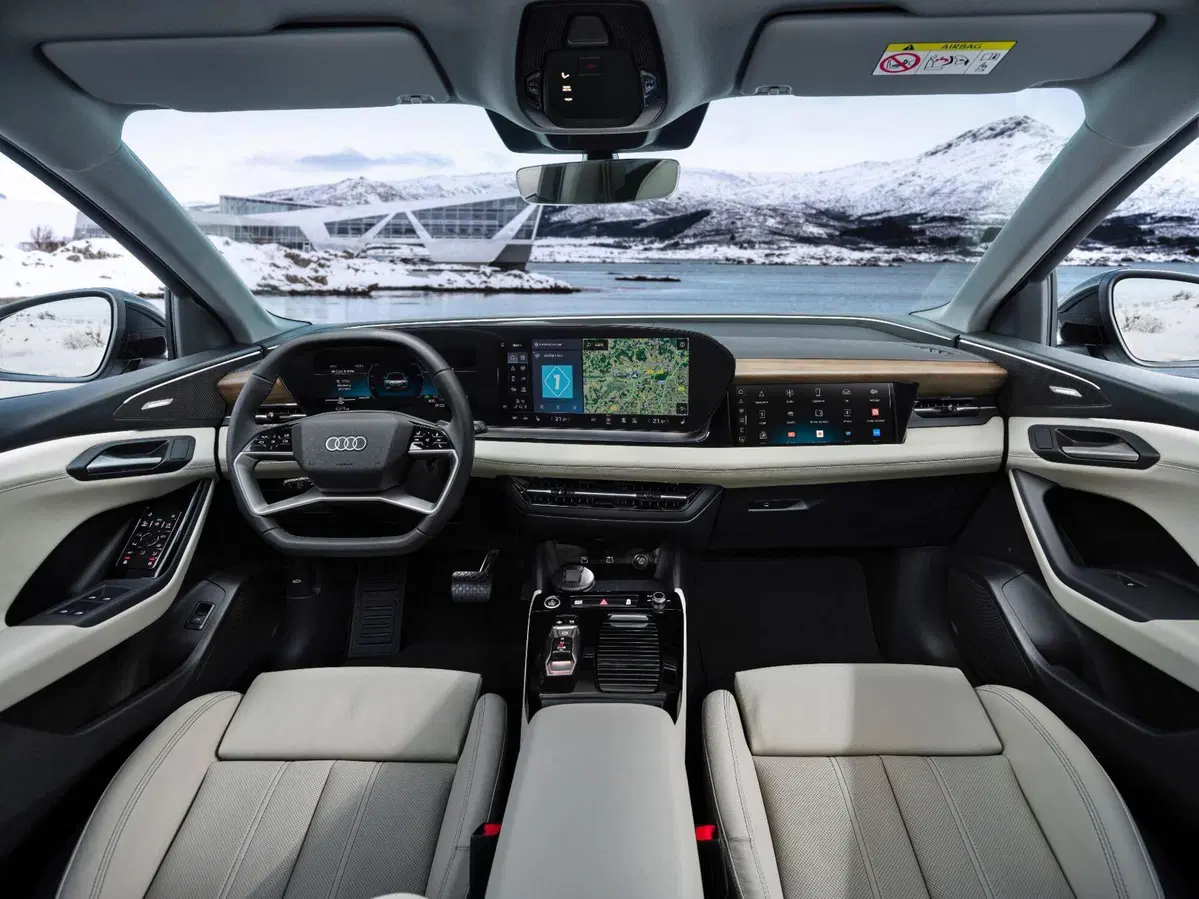 Audi Q6 e-tron 2024, 600 km di autonomia per l'elegante SUV elettrico [Video] (13)