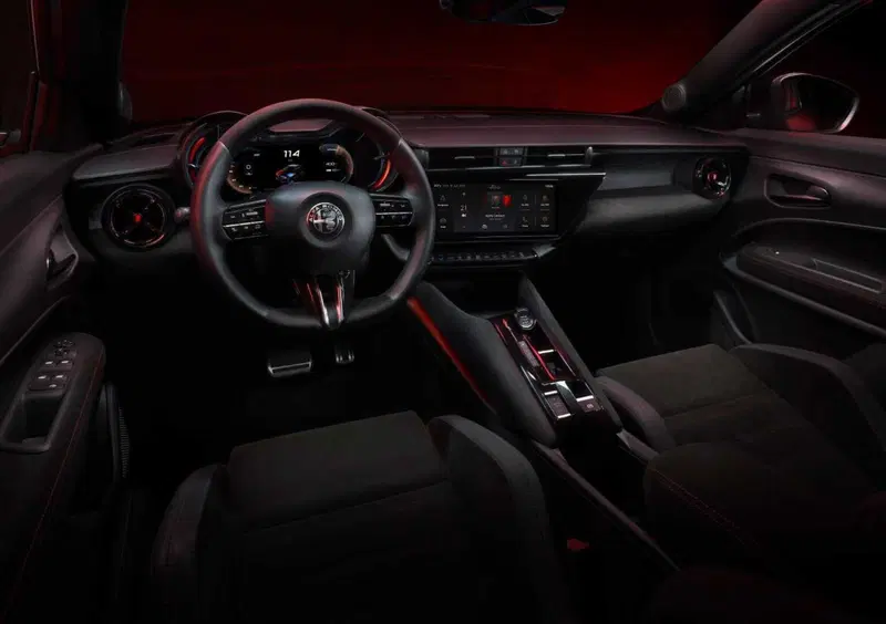 Alfa Romeo Junior (2024-->>) (8)