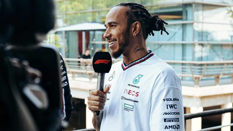 F1. GP Cina, Hamilton difende Ferrari: &ldquo;Ho fatto il meglio per me, non devo giustificazioni&rdquo;