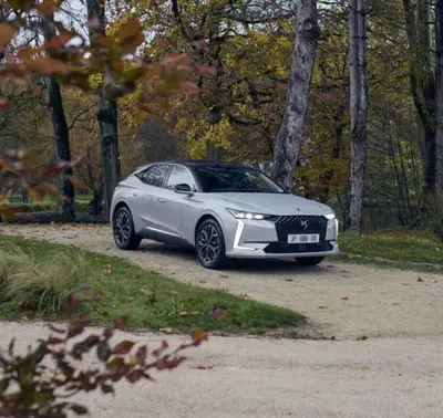 DS 3 e DS 4, aperti gli ordini: si parte da 33.150 euro