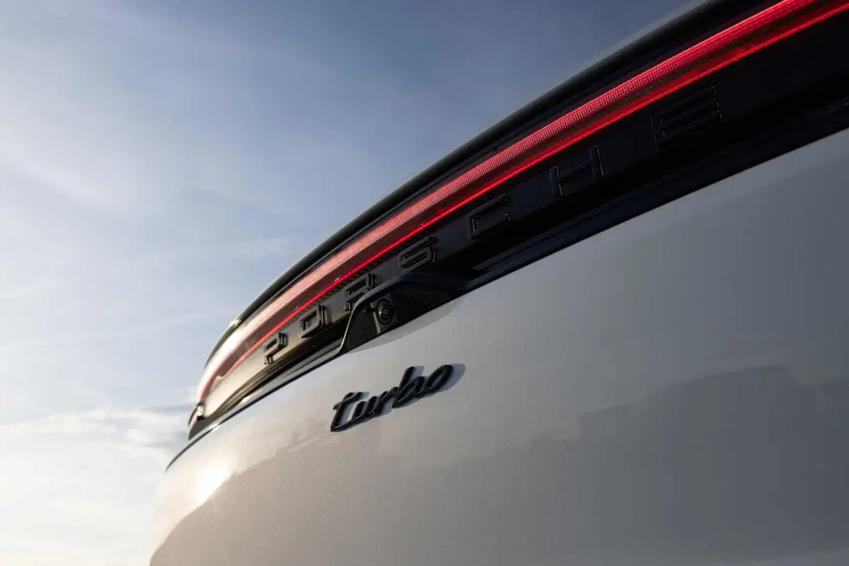Porsche Macan: 100% elettrica, chi dice che non è una vera Porsche?
