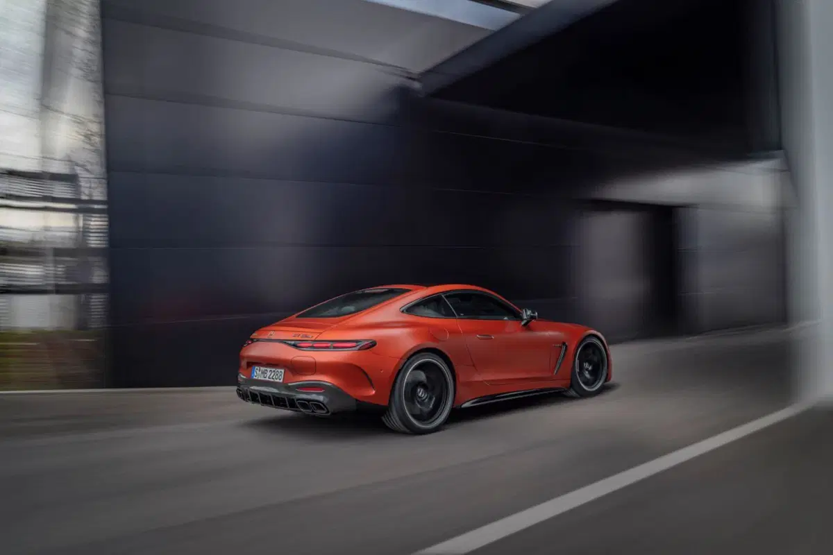 Mercedes-AMG GT 63 S E Performance da 816 CV debutta al Salone di Pechino  (5)