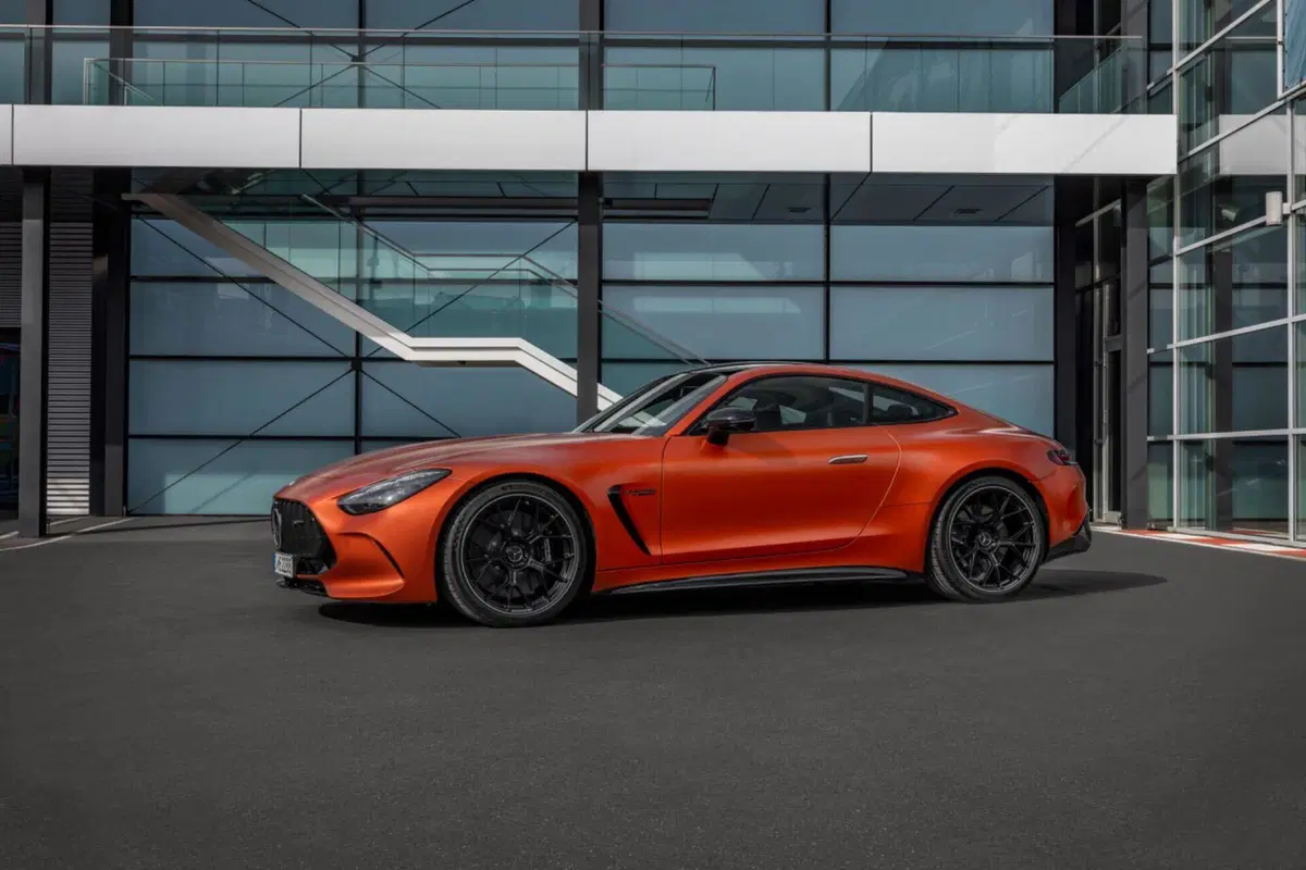 Mercedes-AMG GT 63 S E Performance da 816 CV debutta al Salone di Pechino  (7)
