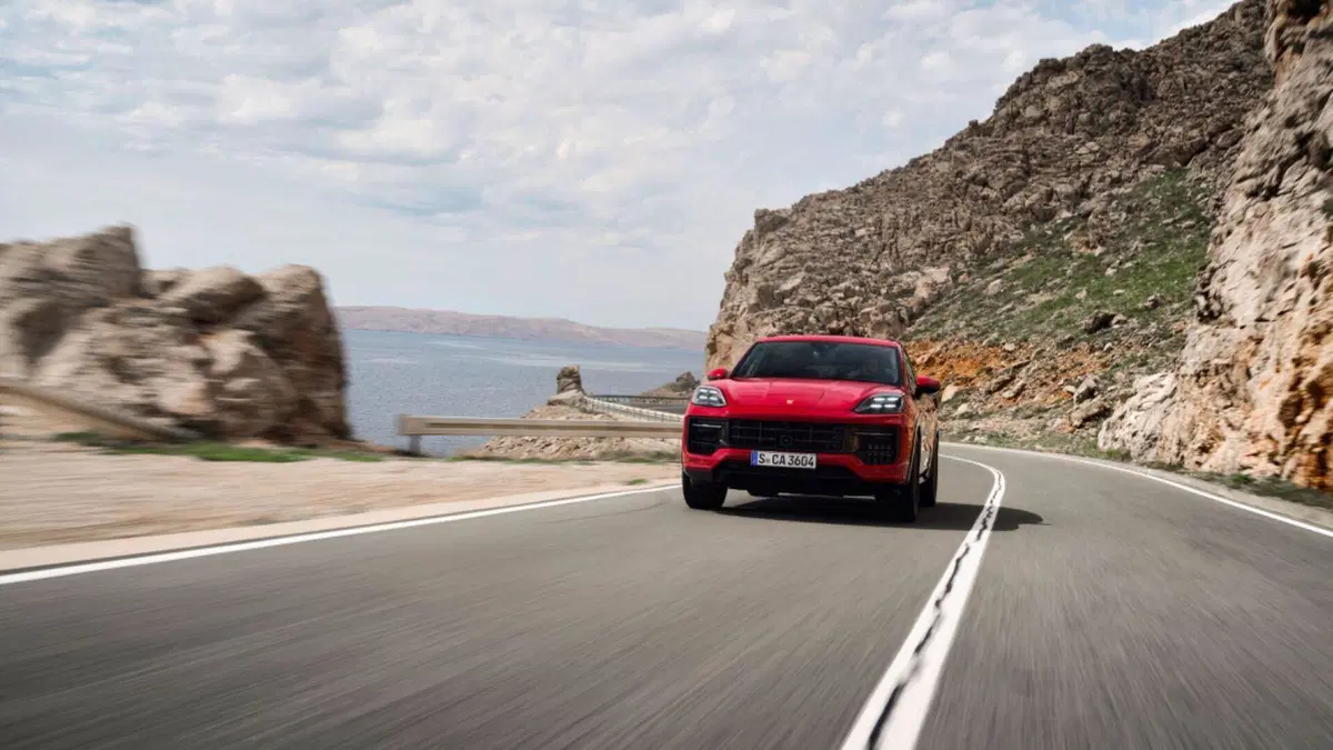 Porsche Cayenne GTS: 500 CV con l'assetto della Turbo GT (3)