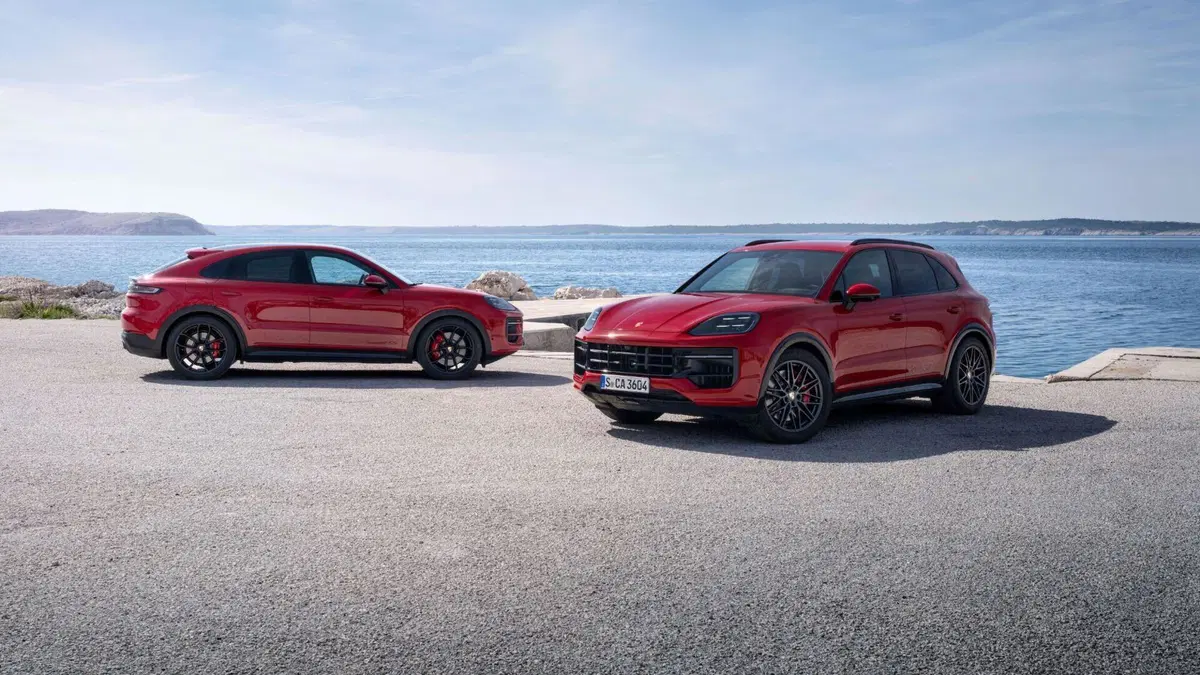 Porsche Cayenne GTS: 500 CV con l'assetto della Turbo GT (10)