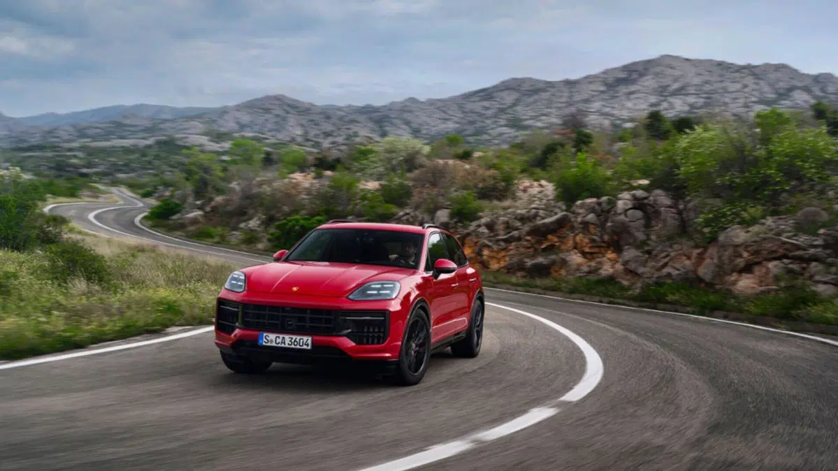 Porsche Cayenne GTS: 500 CV con l'assetto della Turbo GT (12)