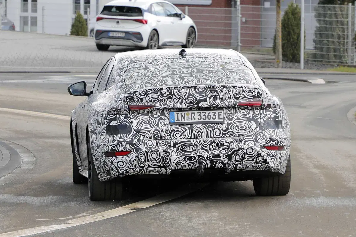 Audi S6 e RS6 e-Tron: le nuove elettriche saranno svelate entro la fine del 2024 (10)