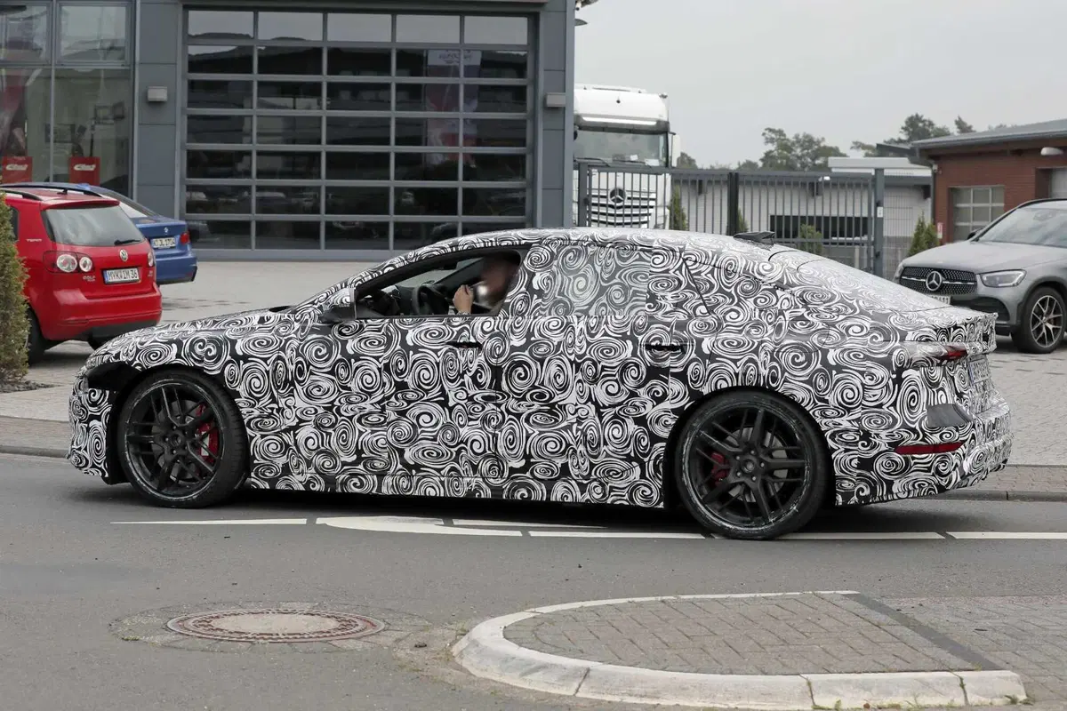 Audi S6 e RS6 e-Tron: le nuove elettriche saranno svelate entro la fine del 2024 (17)