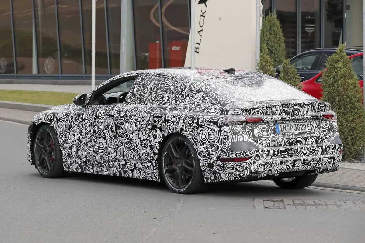 Audi S6 e RS6 e-Tron: le nuove elettriche saranno svelate entro la fine del 2024 (20)