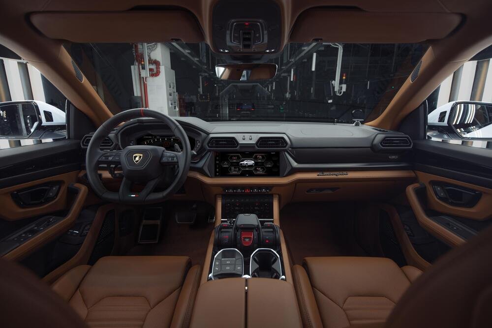 Gli interni della nuova Lamborghini Urus SE