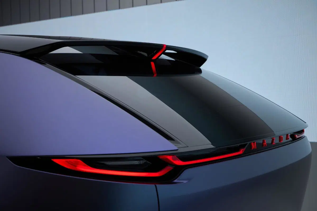 Mazda al Salone di Pechino 2024: la berlina EZ-6 e il crossover Arata (2)