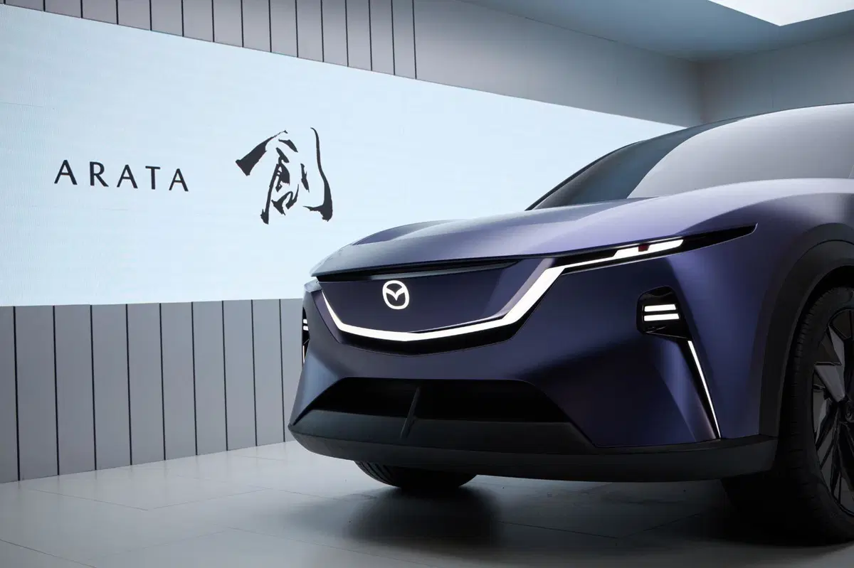 Mazda al Salone di Pechino 2024: la berlina EZ-6 e il crossover Arata (8)