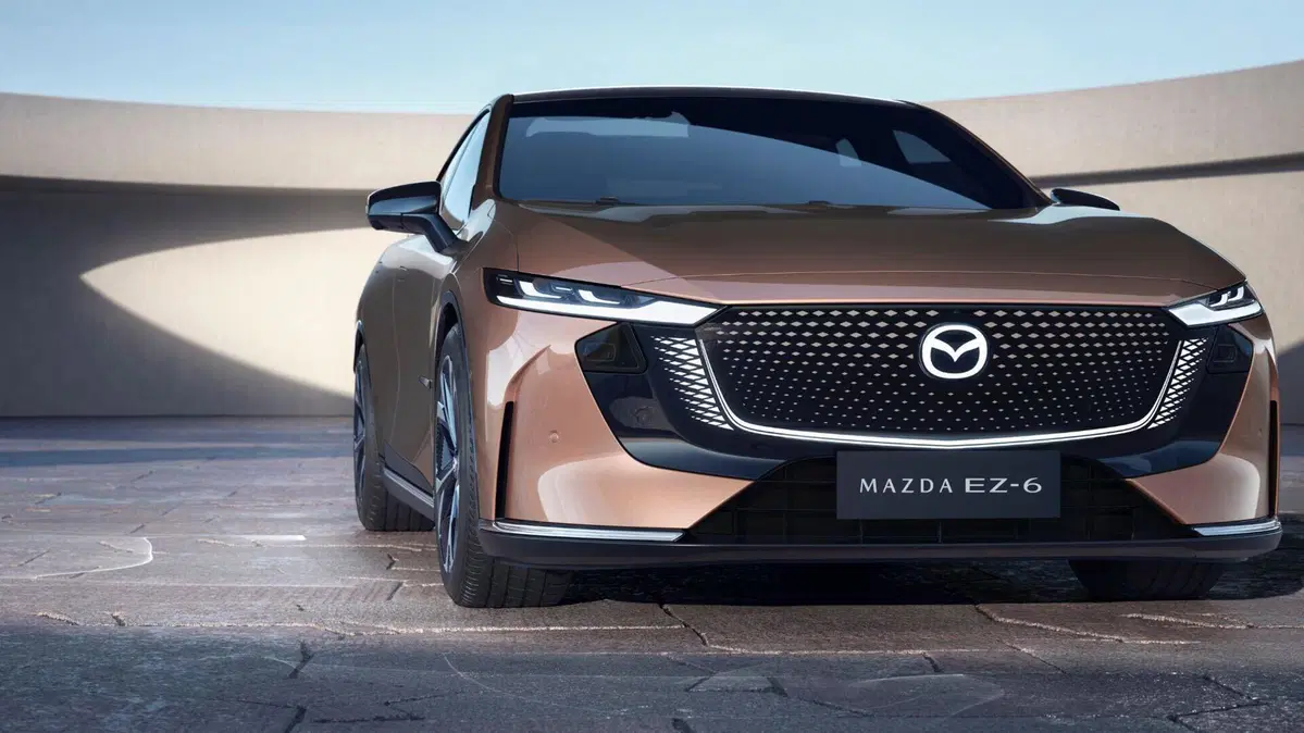 Mazda al Salone di Pechino 2024: la berlina EZ-6 e il crossover Arata (10)