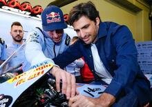 F1. Sainz a Jerez per la MotoGP: “Sarei voluto rimanere in Ferrari ma troverò un compromesso”