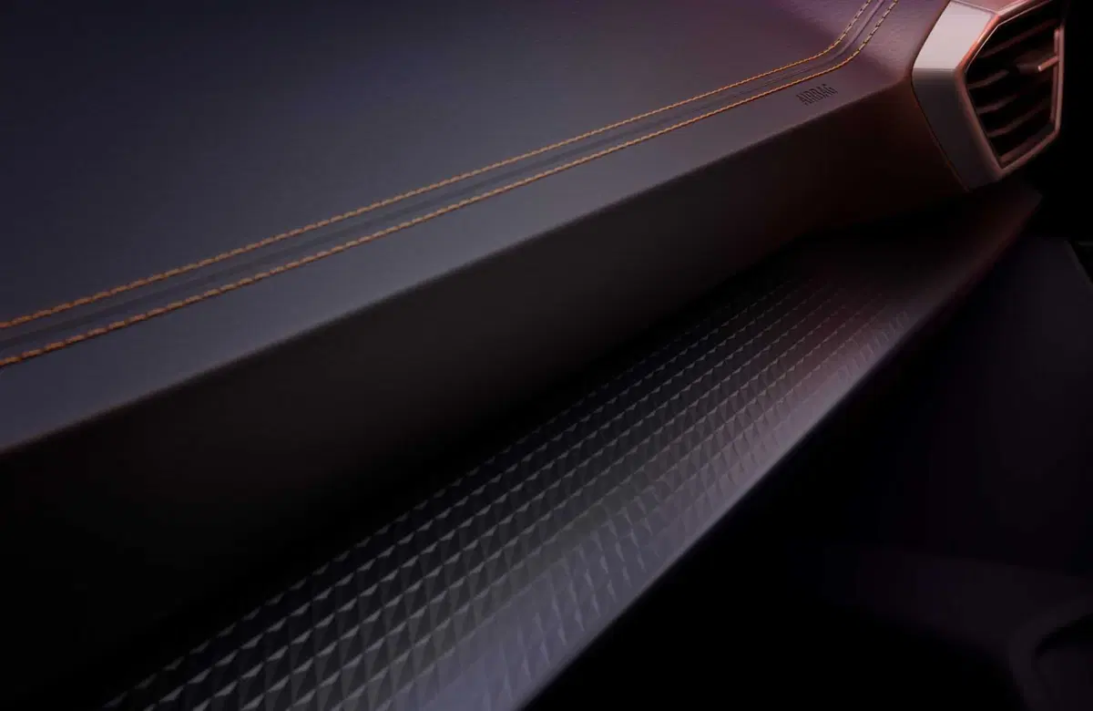 Cupra Leon 2024: restyling forte, nuovi motori e interni digitali (12)