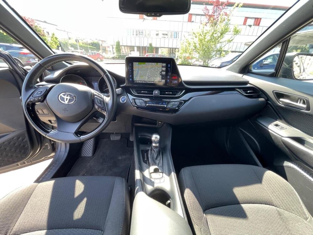 Toyota Toyota C-HR 1.8 Hybrid E-CVT Active  del 2019 usata a Milano (5)