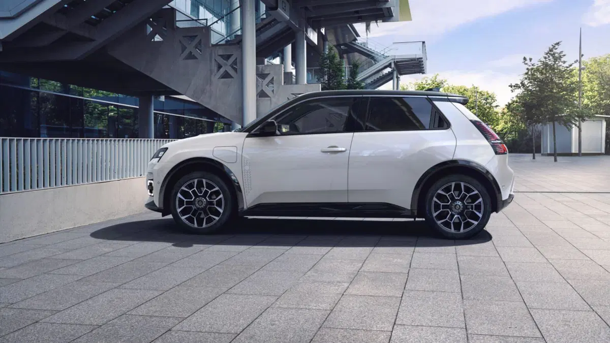 Renault 5: ecco l’edizione speciale per chi gioca a tennis (12)