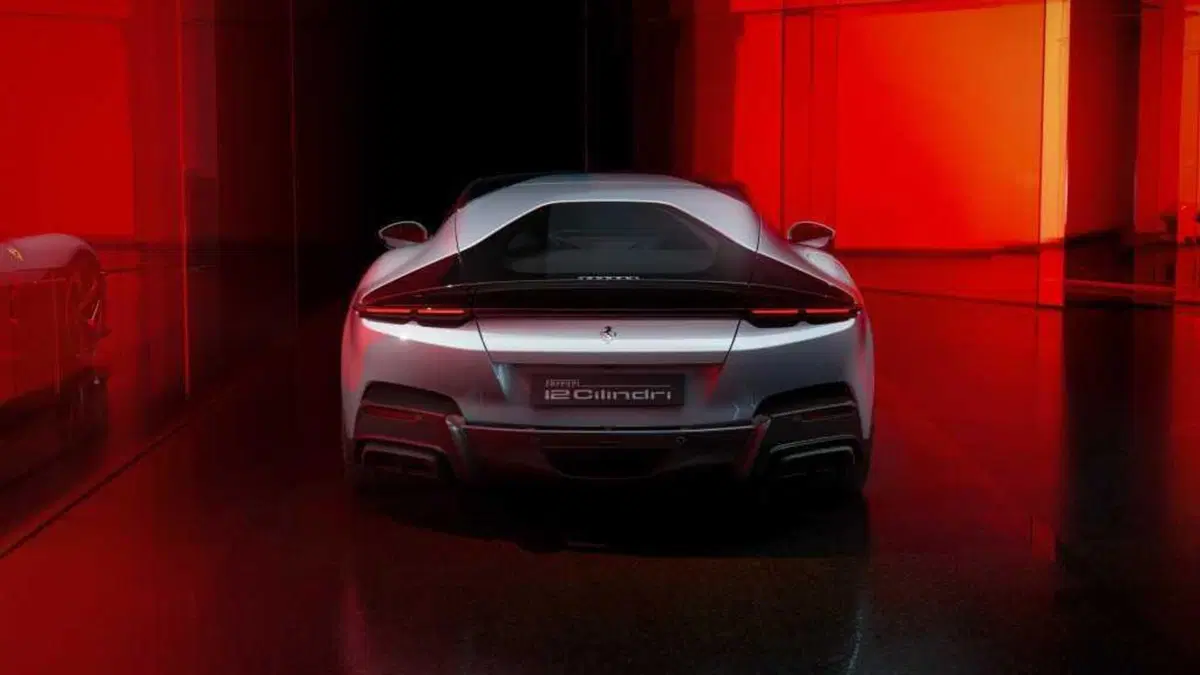 Ferrari 12Cilindri: il capolavoro di Flavio Manzoni, purissima energia dentro di lei (9)