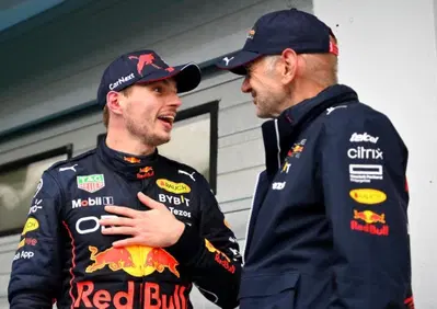 F1. Verstappen sull’addio di Adrian Newey: “Avrei preferito che rimanesse ma il suo addio non è un dramma per noi