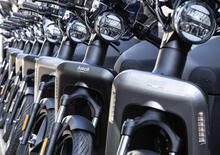 Anche ad aprile si sono venduti meno scooter e moto elettriche