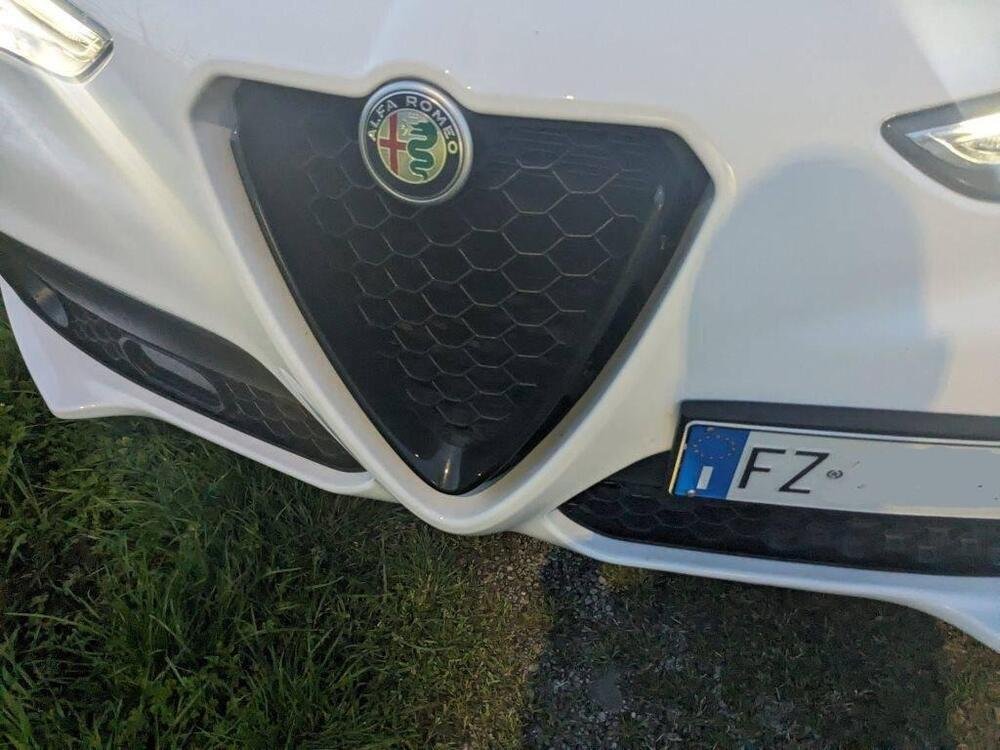 Alfa Romeo Stelvio Stelvio 2.2 Turbodiesel 210 CV AT8 Q4 Executive  del 2019 usata a Casalmoro