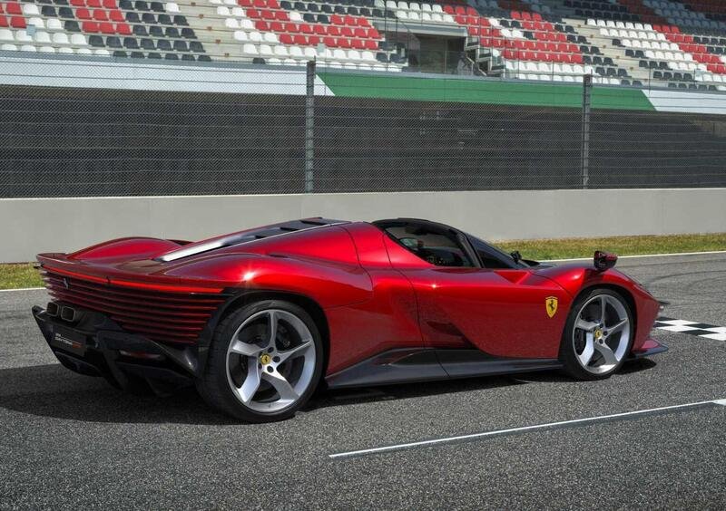 Ferrari Daytona Sp3 (2021-->>) (2)