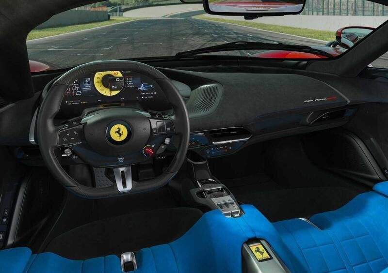 Ferrari Daytona Sp3 (10)