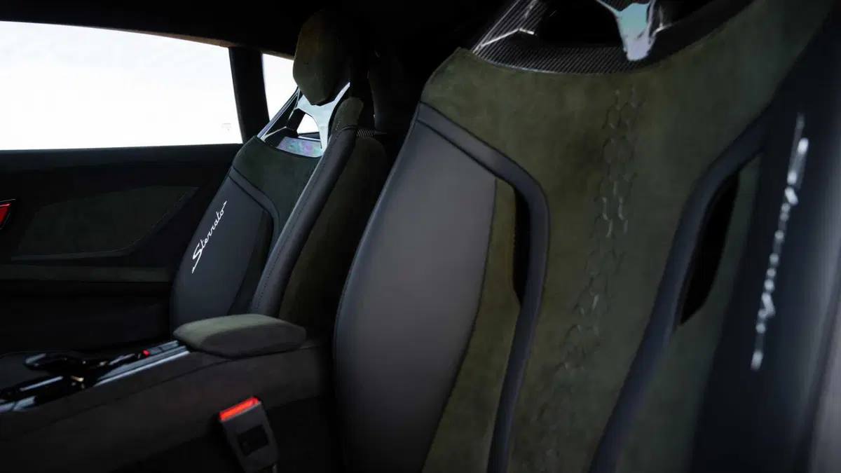Lamborghini Huracán Coupé Sterrato 5.2 610 awd (11)