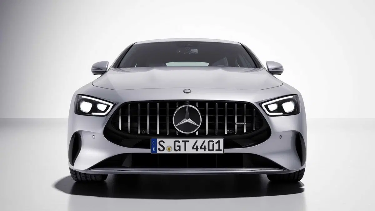 Mercedes-Benz AMG GT Coupé 4 GT 63 S E-Performance Premium 4matic+ auto (3)