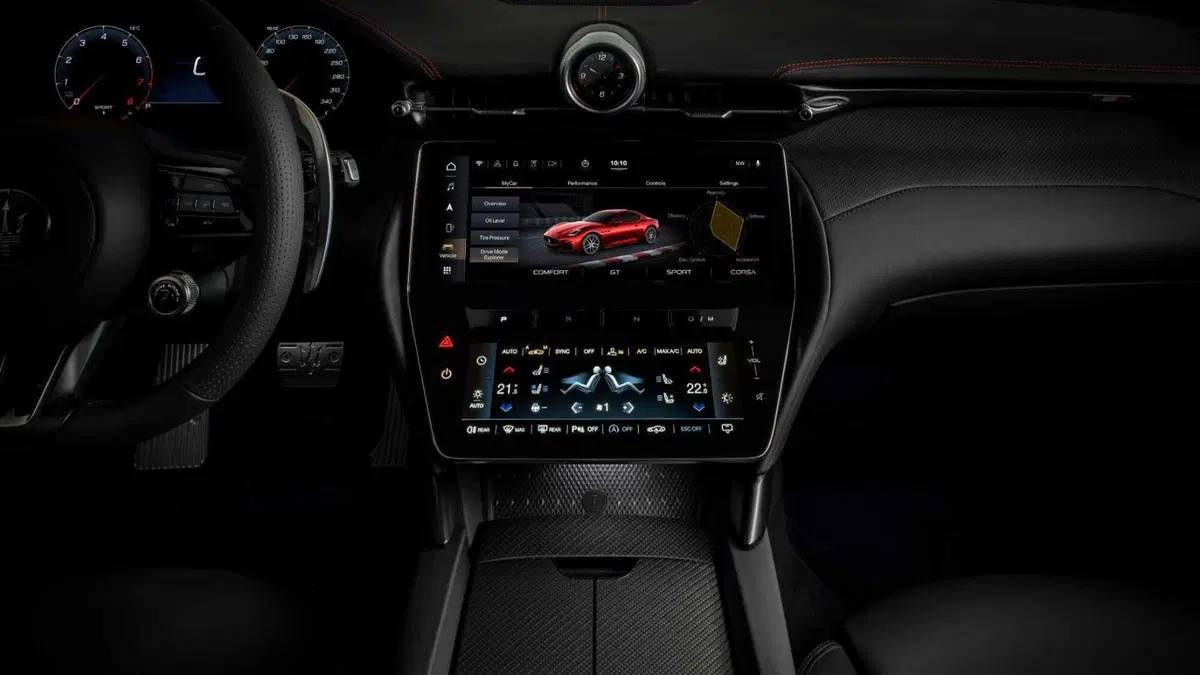 Maserati Granturismo 3.0 Trofeo awd auto (16)
