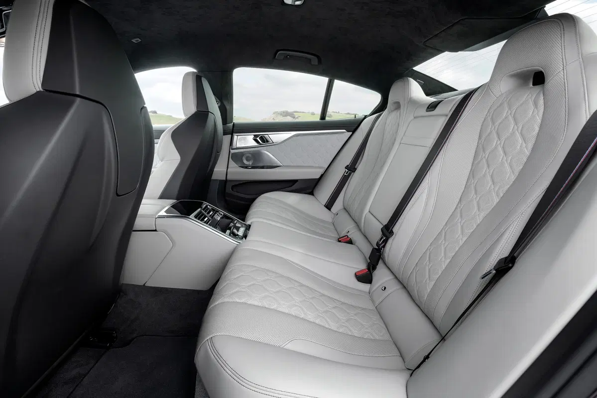 BMW Serie 8 Gran Coupé M8 Gran Coupe 4.4 Competition 625cv auto (14)