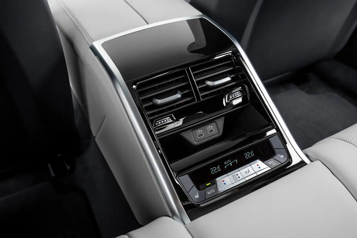 BMW Serie 8 Gran Coupé M8 Gran Coupe 4.4 Competition 625cv auto (18)