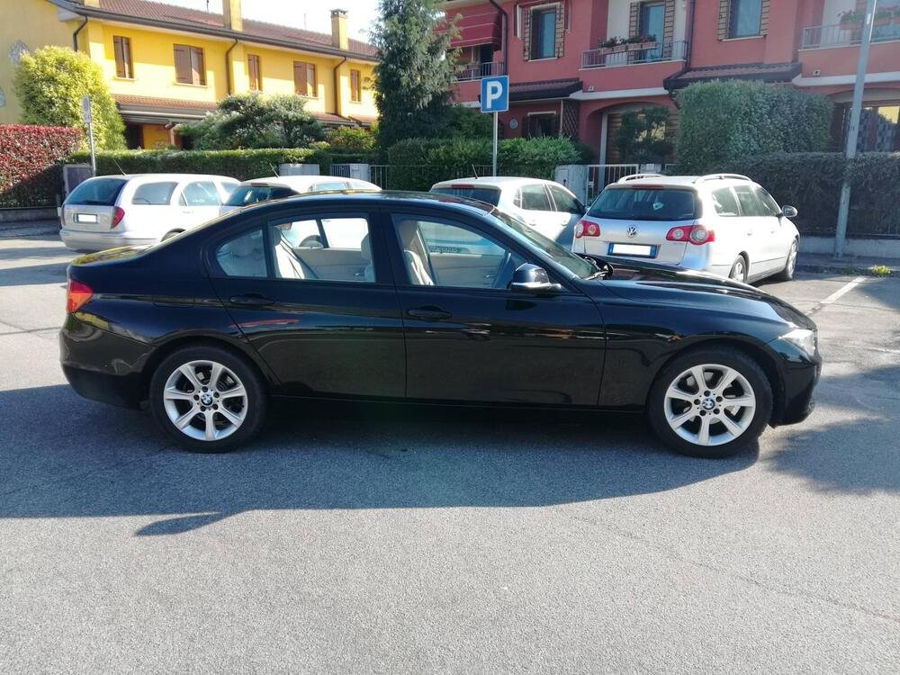 BMW Serie 3 320d  del 2012 usata a Padova (2)