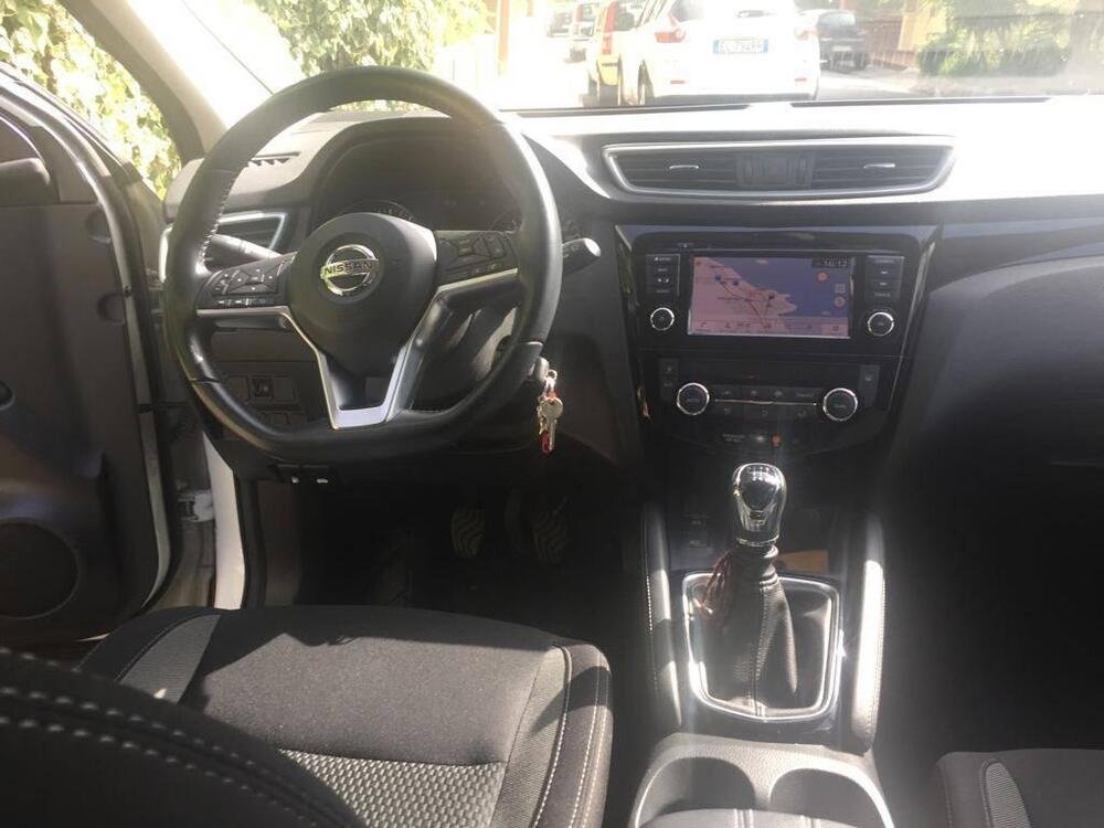 Nissan Qashqai 1.3 DIG-T 140 CV Business  del 2019 usata a Rende (3)