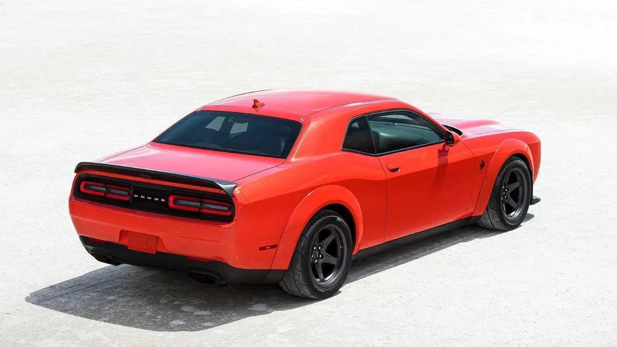 Dodge Challenger 6.2 V8 Hellcat Widebody (Full) 717cv at8 (3)