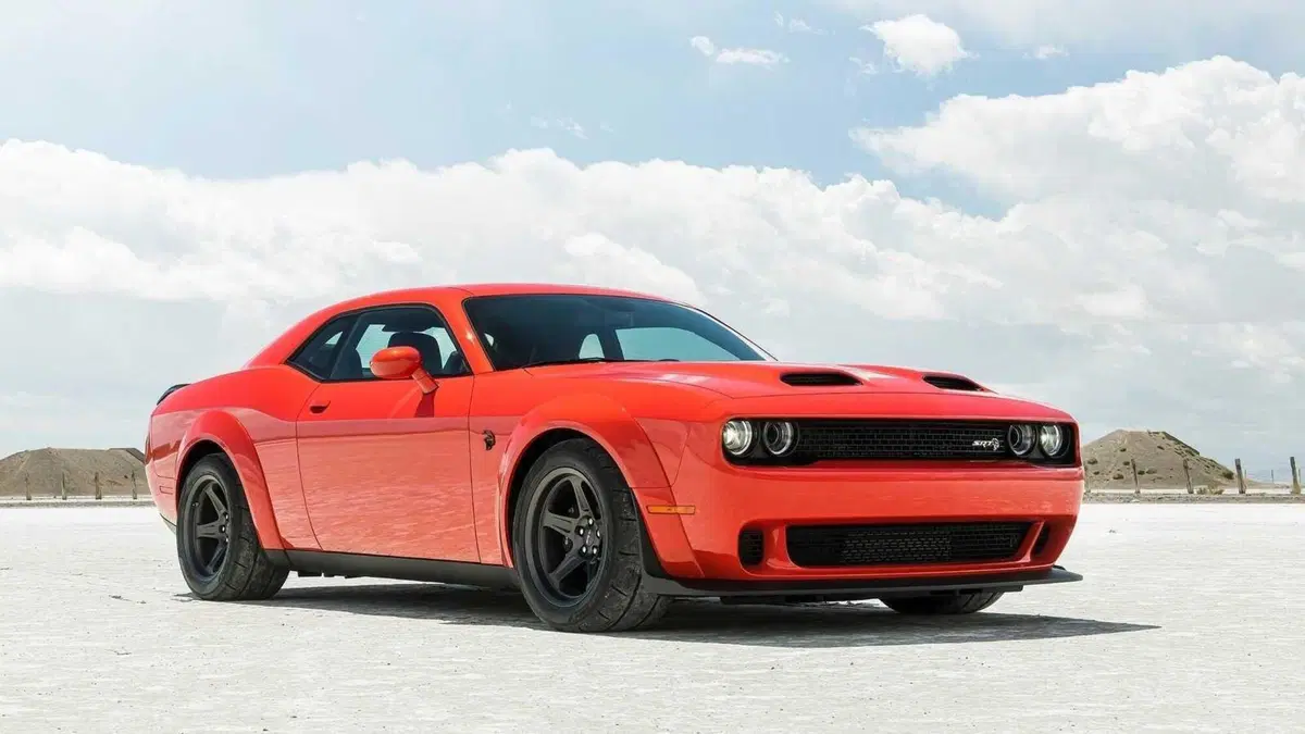 Dodge Challenger 6.2 V8 Hellcat Widebody (Full) 717cv at8 (2)