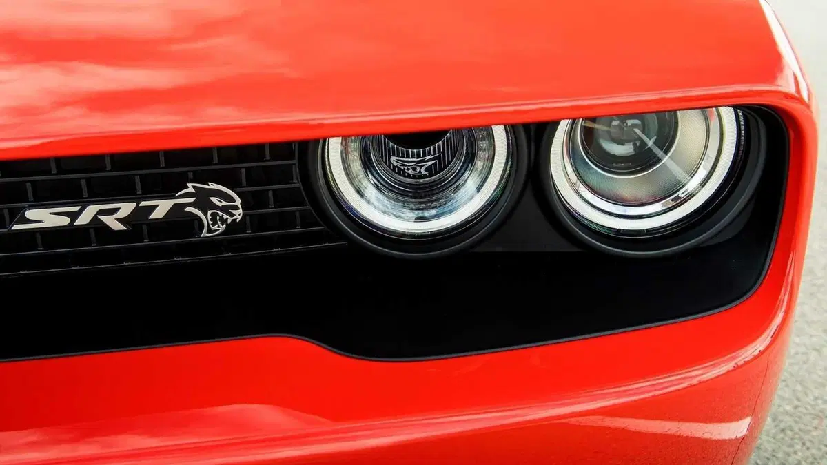 Dodge Challenger 6.2 V8 Hellcat Widebody (Full) 717cv at8 (11)