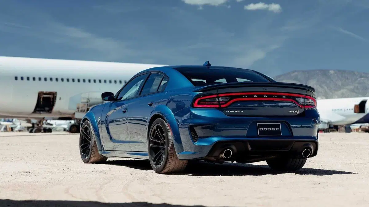 Dodge Charger (2022-25) (4)