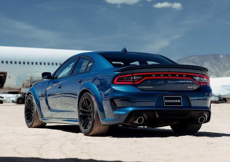 Dodge Charger (2022-->>) (4)
