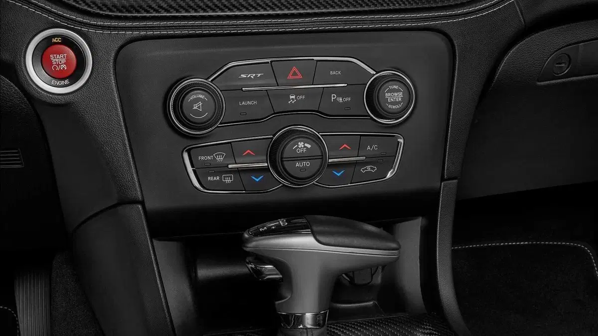 Dodge Charger (2022-25) (10)