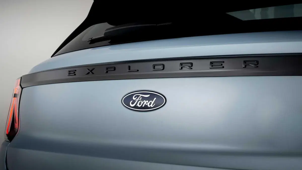 Ford Explorer (2024-->>) (17)