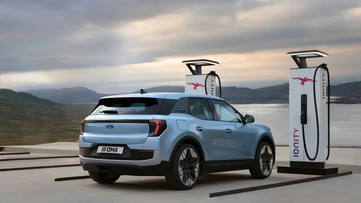 Ford Explorer (2024-->>) (2)