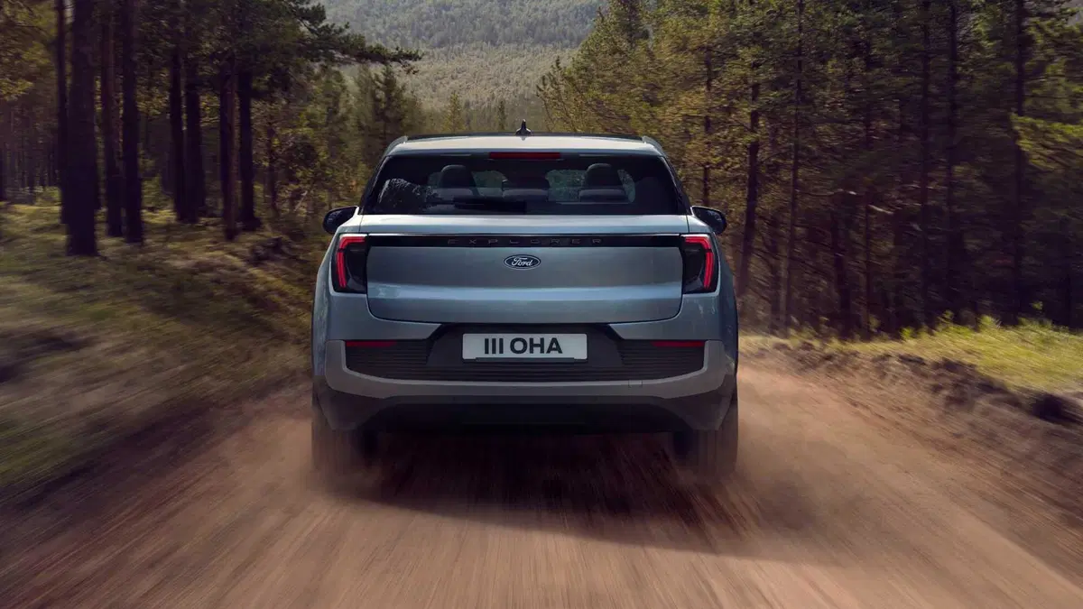 Ford Explorer (2024-->>) (10)